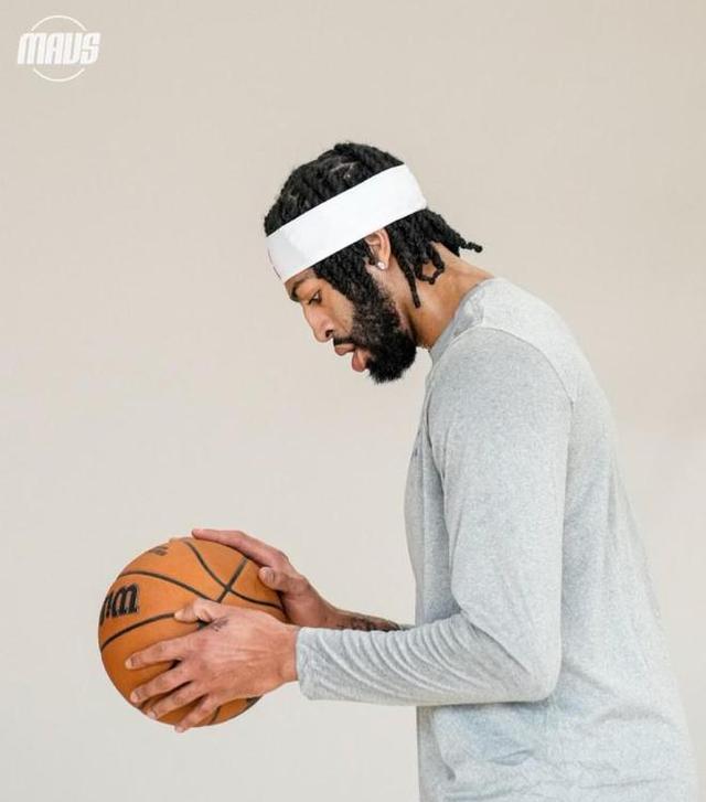 华体会官方网站-包含出色防守引发热议！，浓眉哥在法国队比赛中重返赛场引发球迷热议的词条