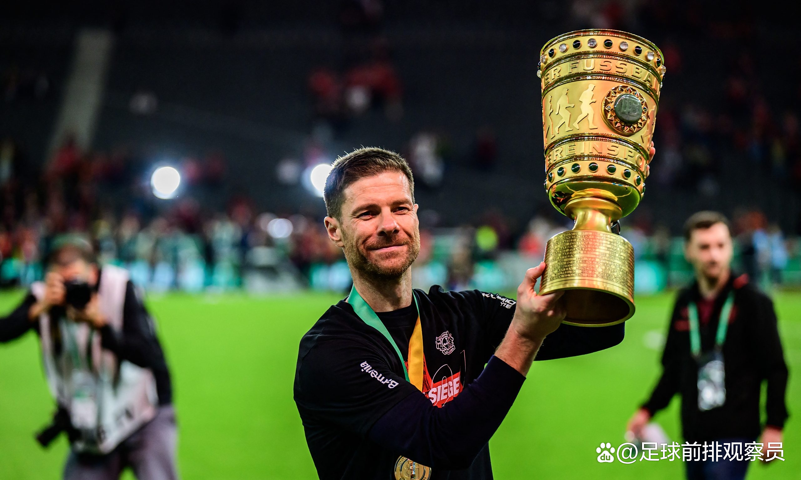 华体会官方网站-最后时刻足总杯焦点战，拜仁慕尼黑完成绝杀压哨，悬念犹存，年轻球员获得机会的简单介绍